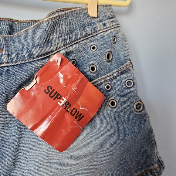 Y2K Levis eyelet shorts nwt - Picture 7 of 9